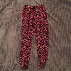 Size M (7-8)very comfy